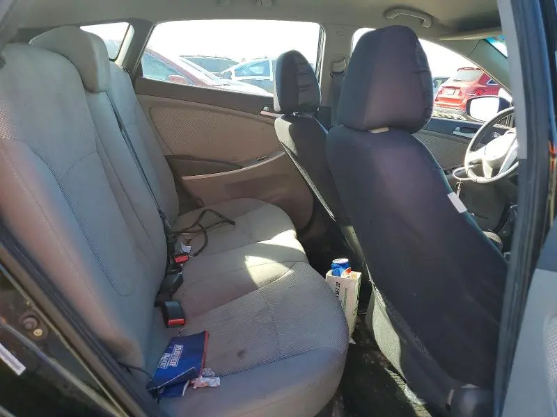 2012 HYUNDAI ACCENT GS  