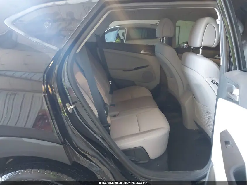 2018 HYUNDAI TUCSON SE