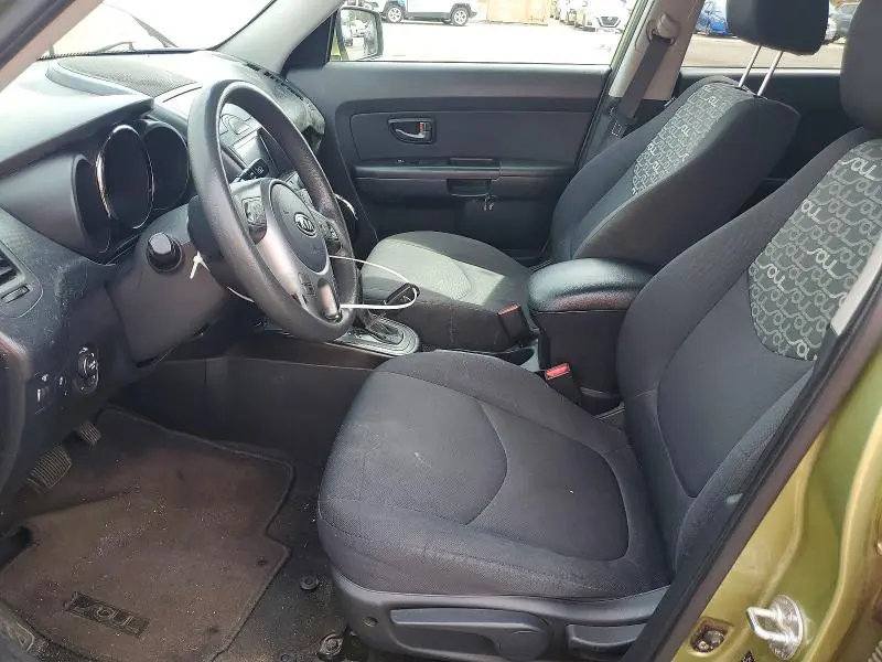 2011 KIA SOUL +  