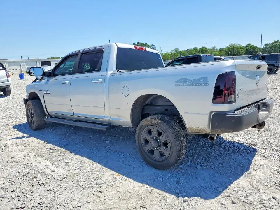2015 RAM 2500 SLT  