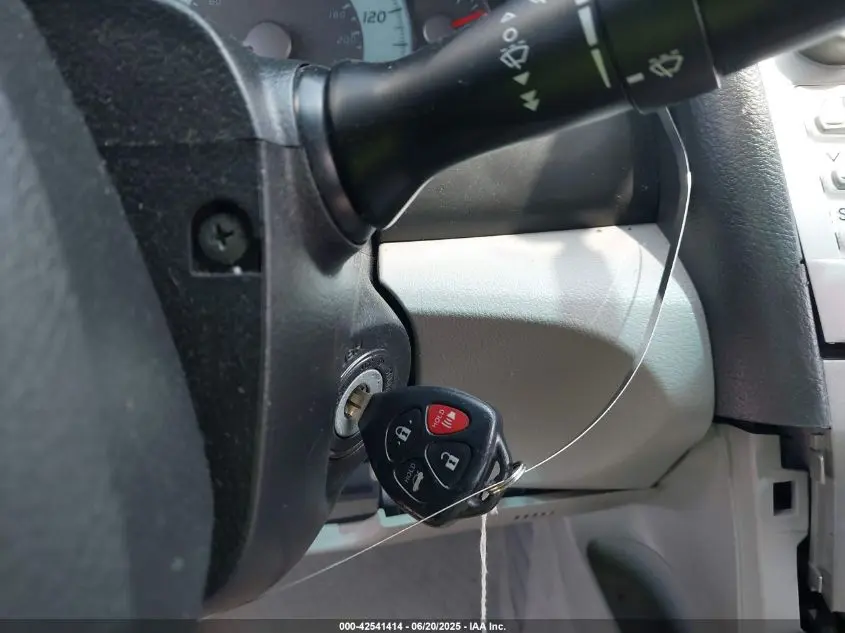 2011 TOYOTA CAMRY SE