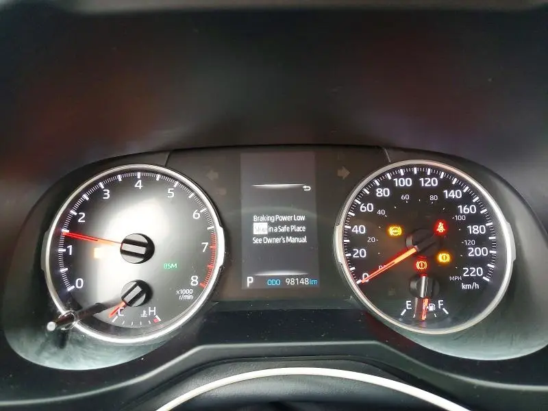 2020 TOYOTA RAV4 XLE  