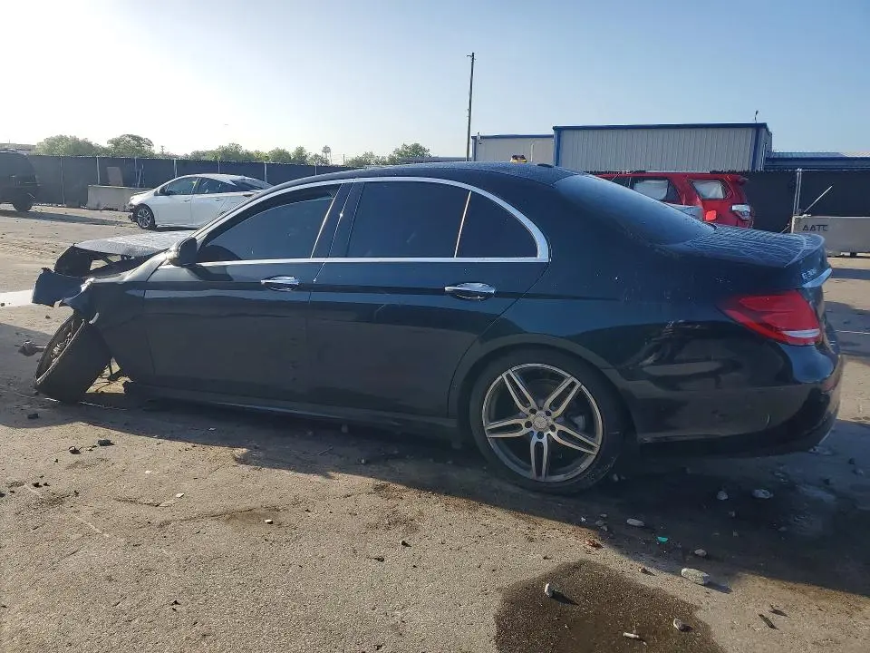 2017 MERCEDES-BENZ E 300  