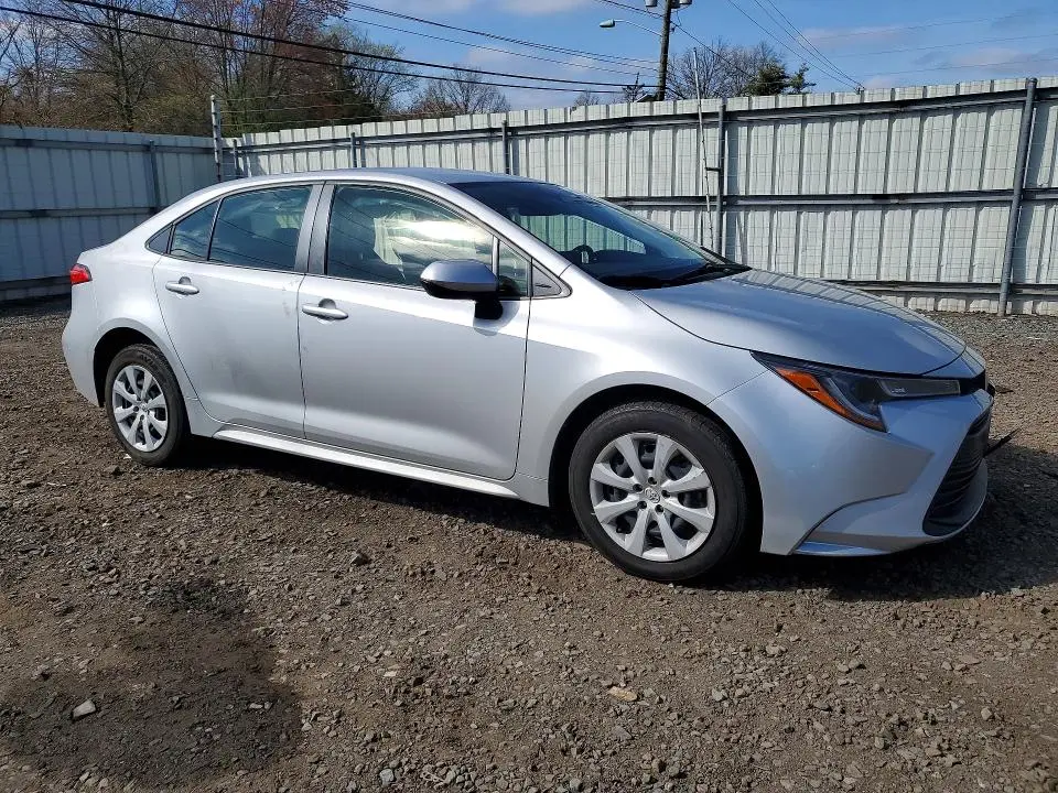 2023 TOYOTA COROLLA LE  