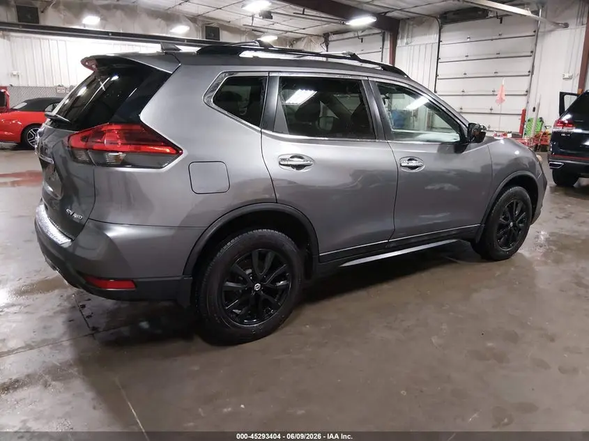 2017 NISSAN ROGUE SV