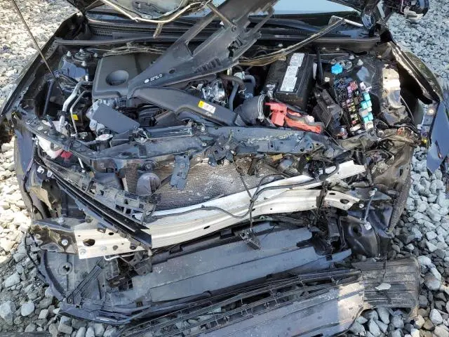 2021 TOYOTA CAMRY XLE  