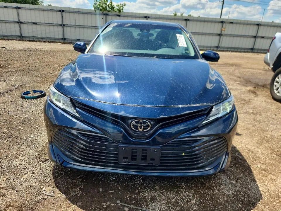2018 TOYOTA CAMRY LE  