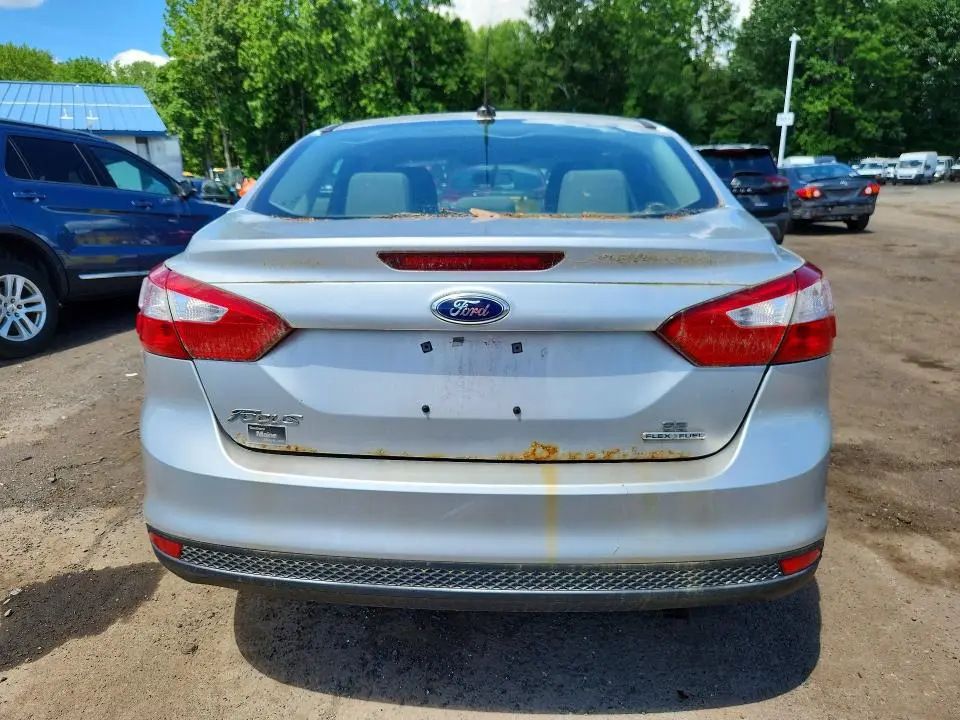 2014 FORD FOCUS SE  
