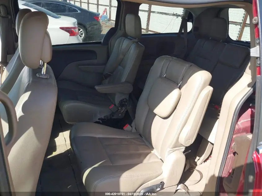2014 CHRYSLER TOWN & COUNTRY TOURING