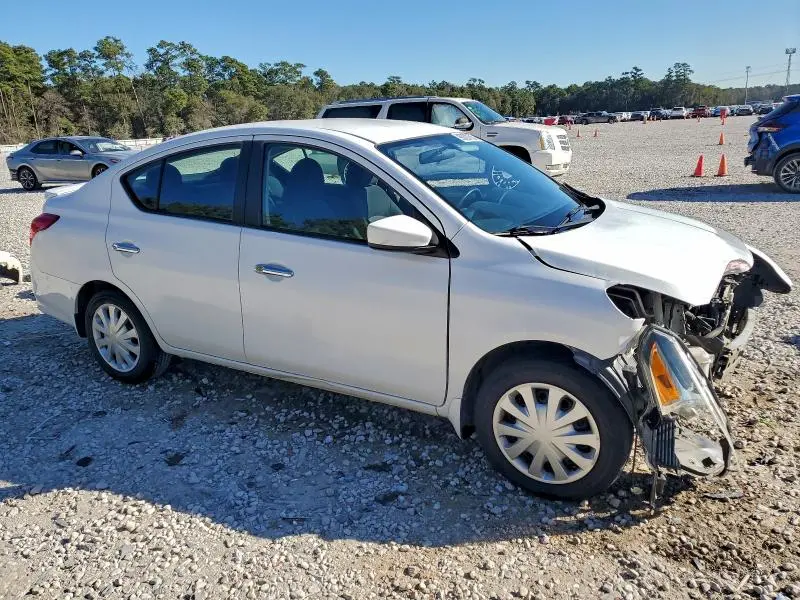 2019 NISSAN VERSA S  