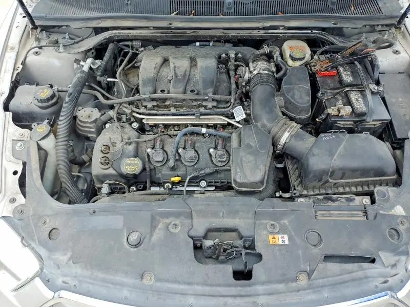 2016 FORD TAURUS SE  