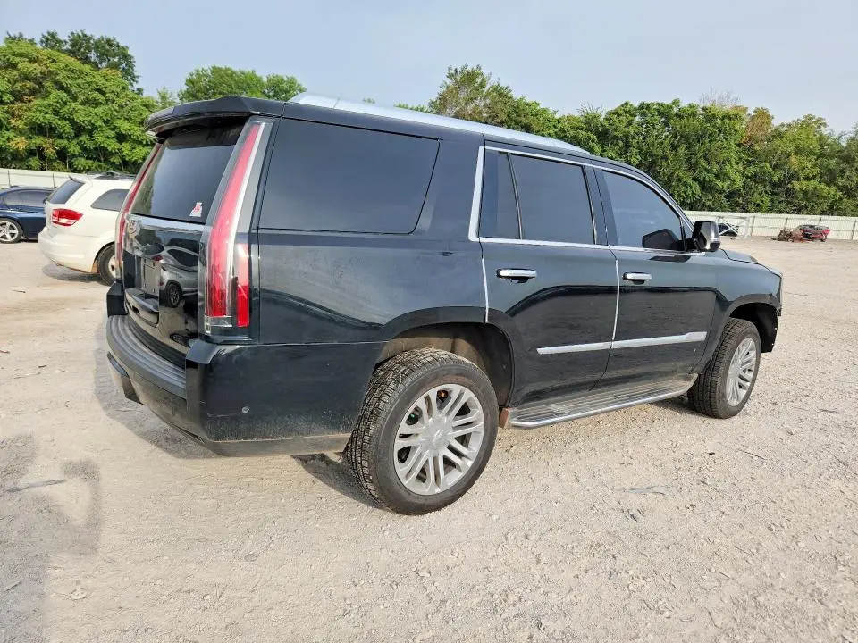 2017 CADILLAC ESCALADE   