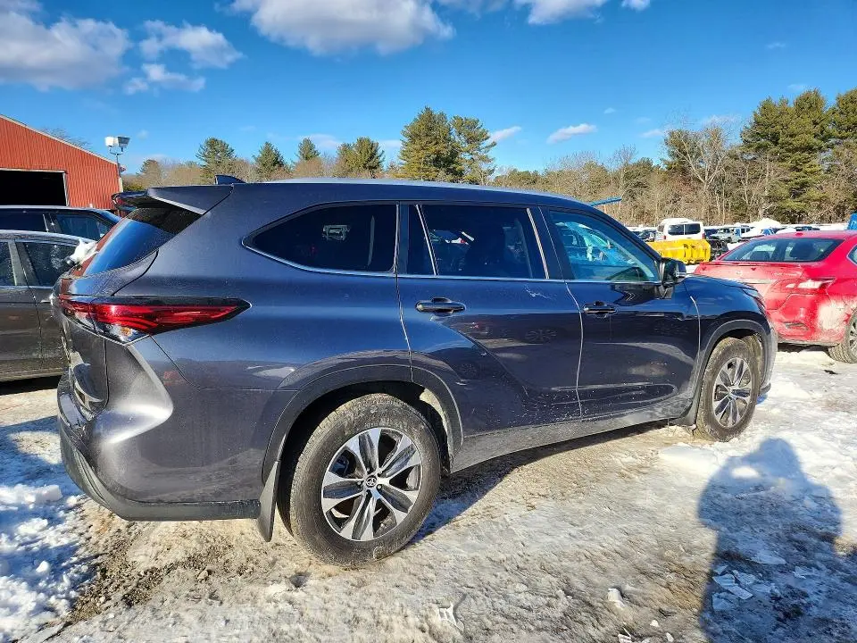 2023 TOYOTA HIGHLANDER L  