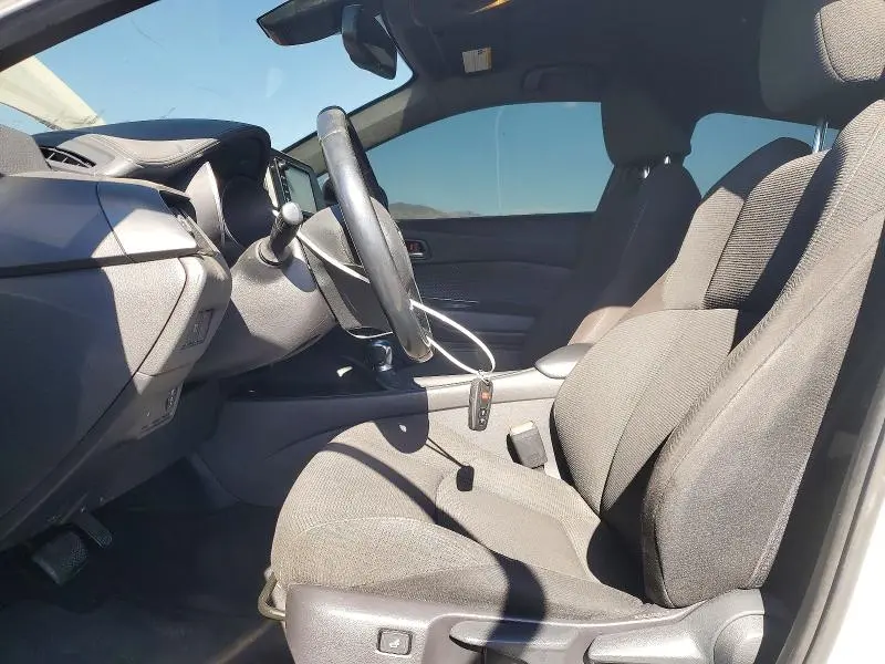 2018 TOYOTA C-HR XLE PREMIUM  