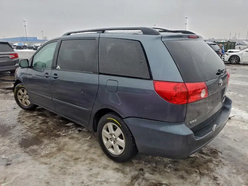 2010 TOYOTA SIENNA CE  
