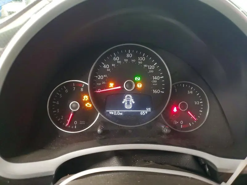 2012 VOLKSWAGEN BEETLE TURBO  