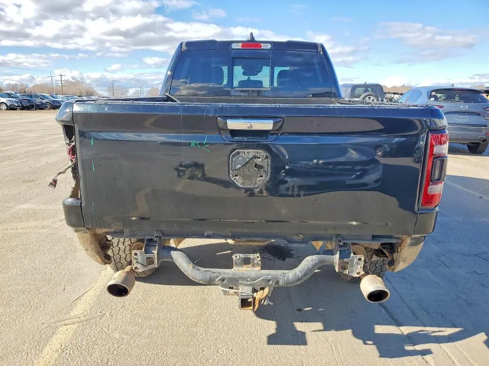 2019 RAM 1500 LARAMIE  