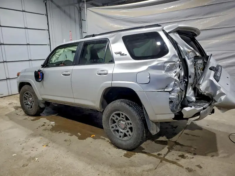 2020 TOYOTA 4RUNNER SR5/SR5 PREMIUM  