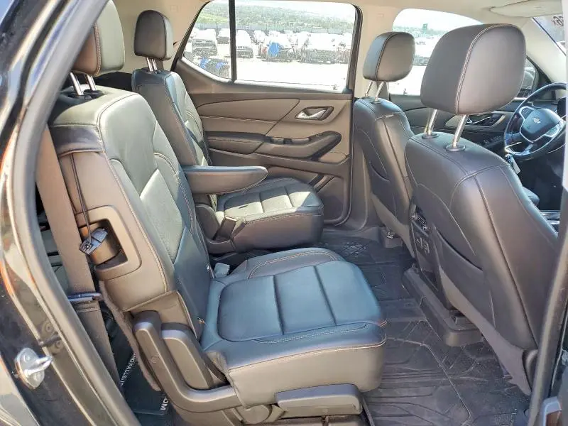 2019 CHEVROLET TRAVERSE LT  
