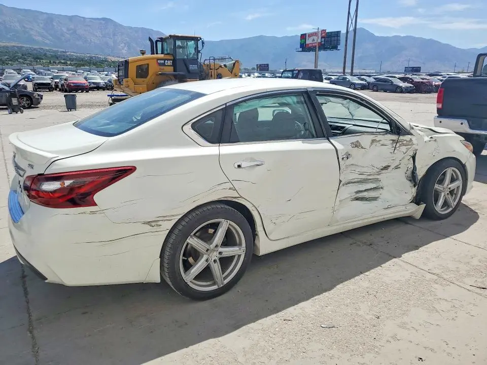 2017 NISSAN ALTIMA 2.5 SR  