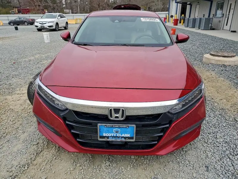 2018 HONDA ACCORD LX  