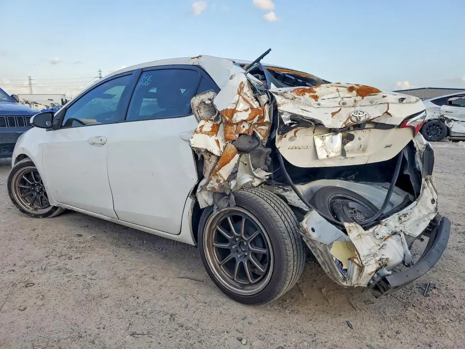 2017 TOYOTA COROLLA LE  