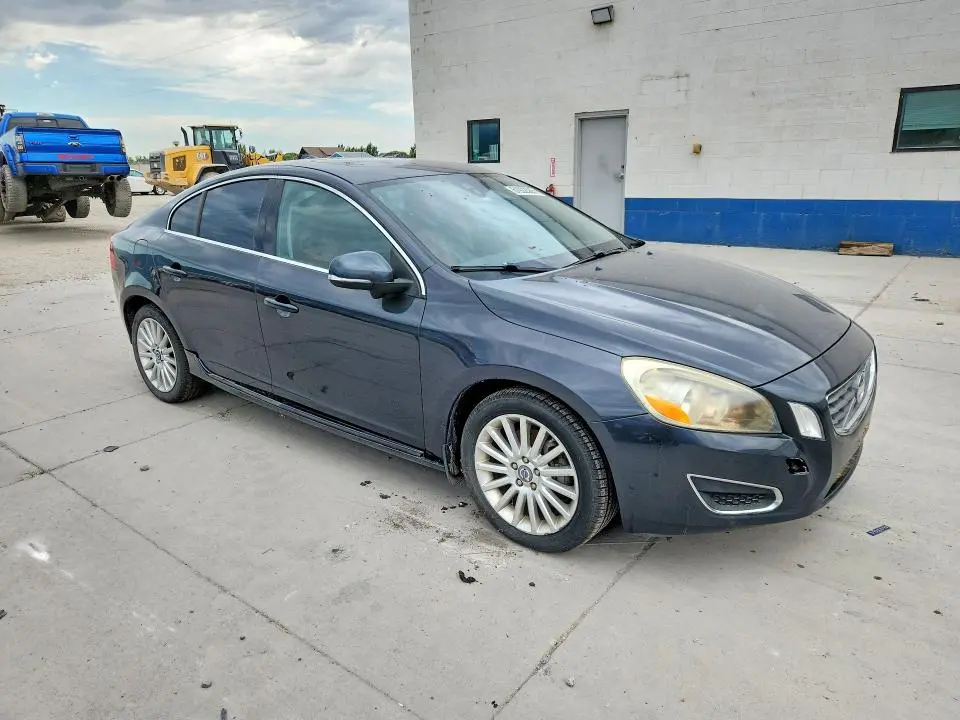 2012 VOLVO S60 T5  