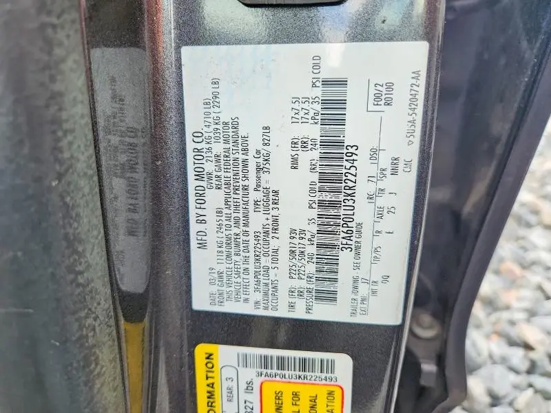 2019 FORD FUSION SE  