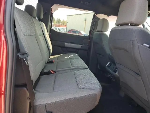2024 FORD F150 XLT  