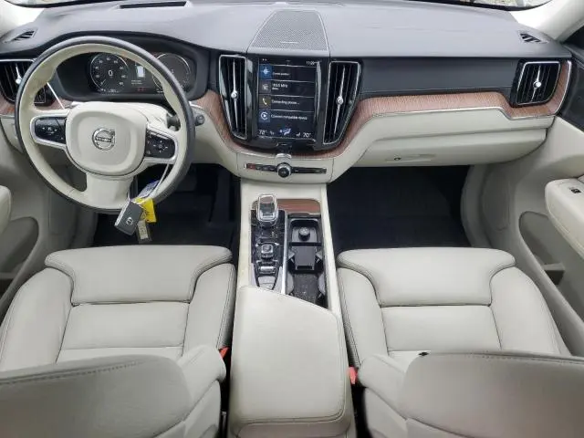 2020 VOLVO XC60 T8 INSCRIPTION  
