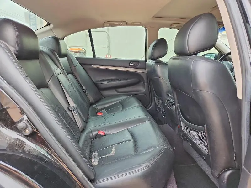 2010 INFINITI G37 BASE  