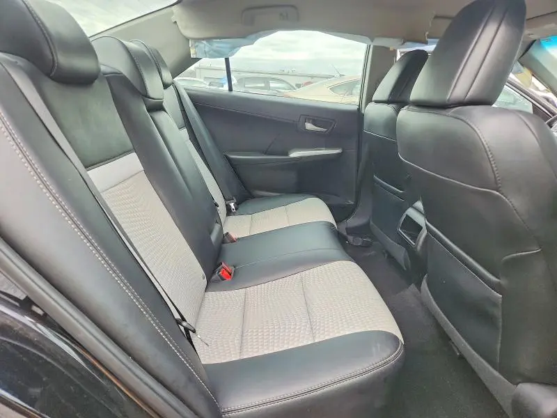 2013 TOYOTA CAMRY SE  