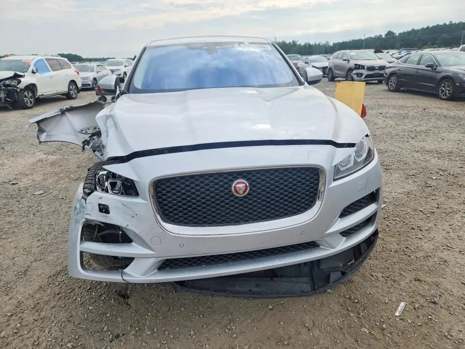 2019 JAGUAR F-PACE PRESTIGE  