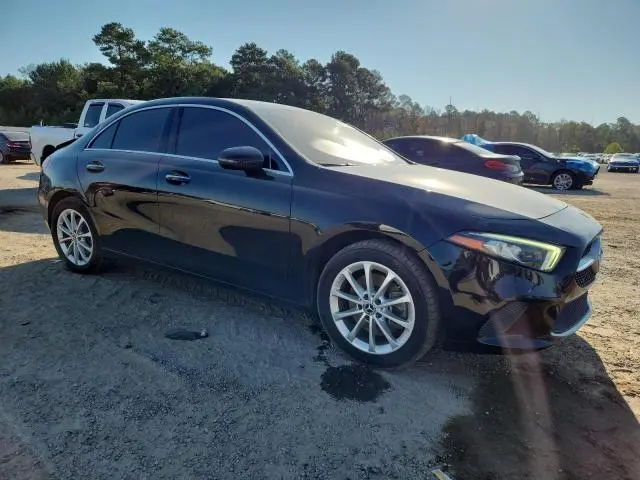 2019 MERCEDES-BENZ A 220  