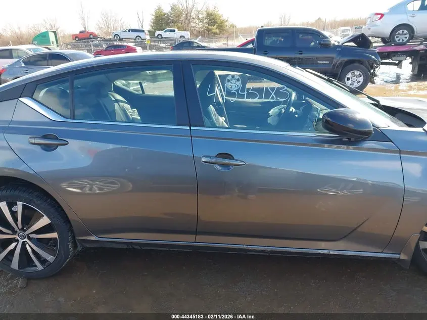 2022 NISSAN ALTIMA SR FWD