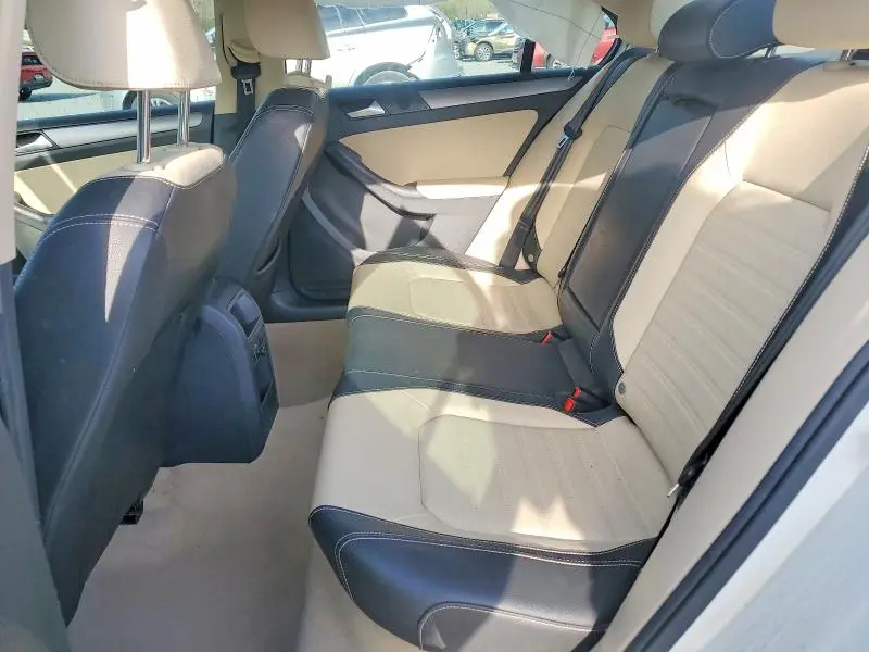 2014 VOLKSWAGEN JETTA SEL  