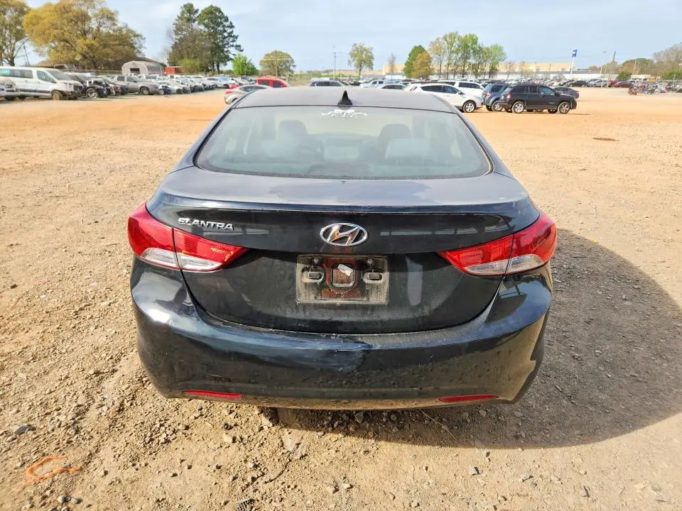 2013 HYUNDAI ELANTRA GLS  
