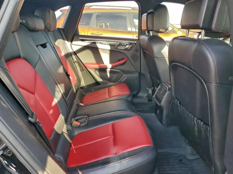 2017 PORSCHE MACAN S  