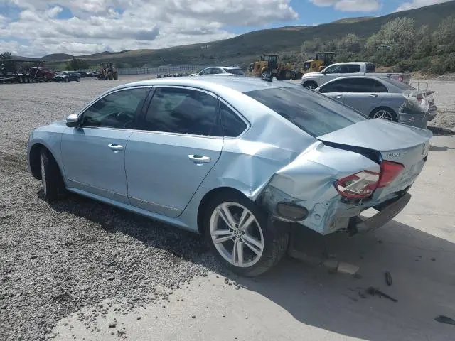 2012 VOLKSWAGEN PASSAT SE  