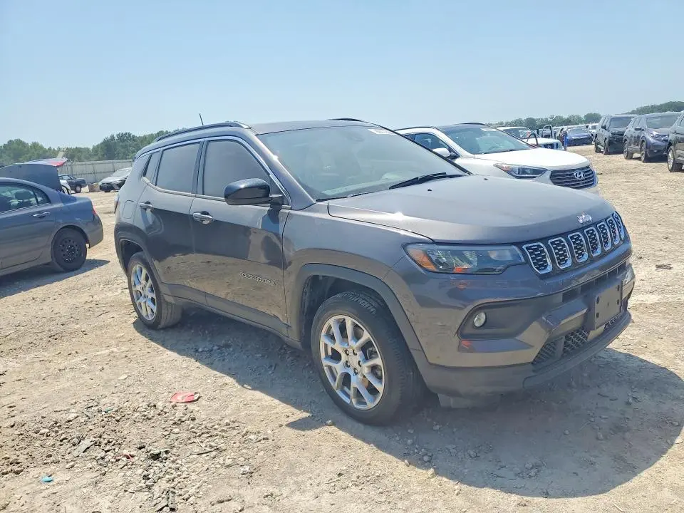 2023 JEEP COMPASS LATITUDE LUX  
