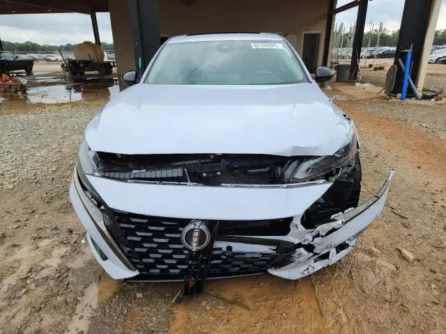 2023 NISSAN ALTIMA SR  