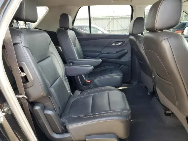 2020 CHEVROLET TRAVERSE LT  