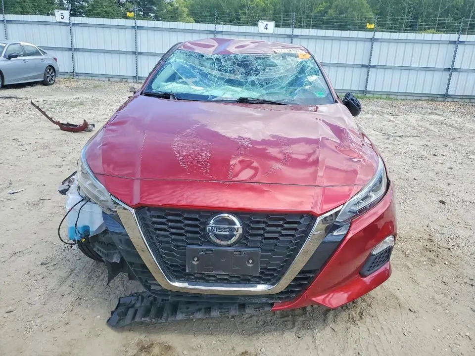 2020 NISSAN ALTIMA SR  