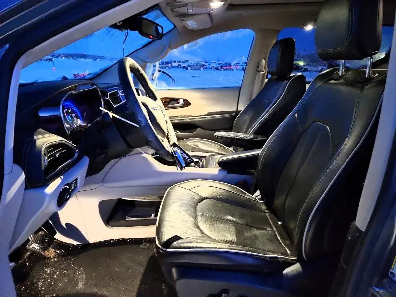 2022 CHRYSLER PACIFICA LIMITED  
