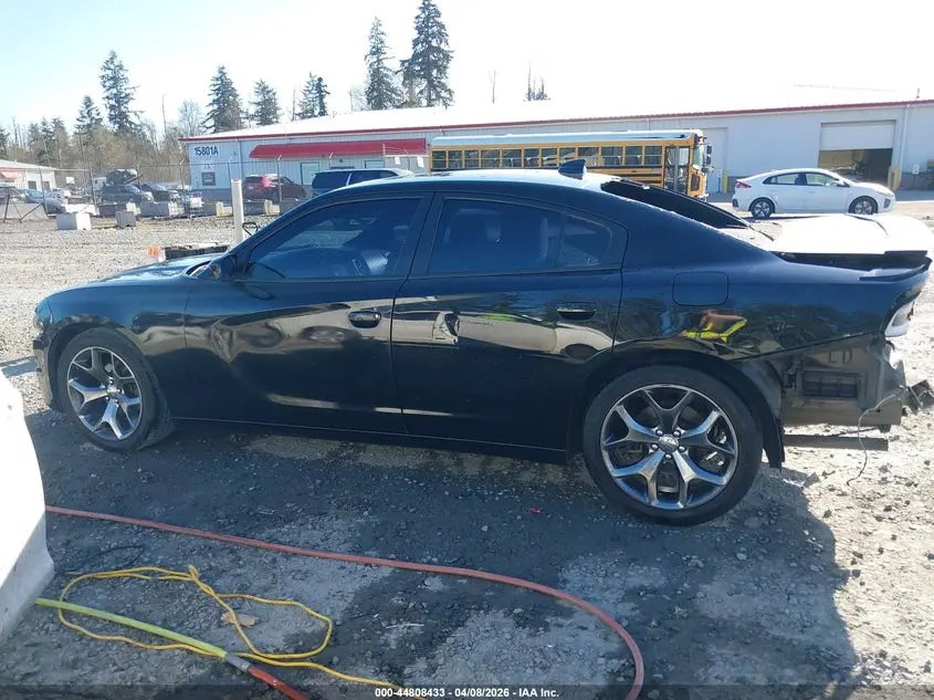 2016 DODGE CHARGER SXT