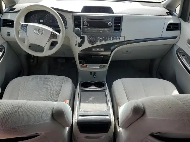 2014 TOYOTA SIENNA LE  