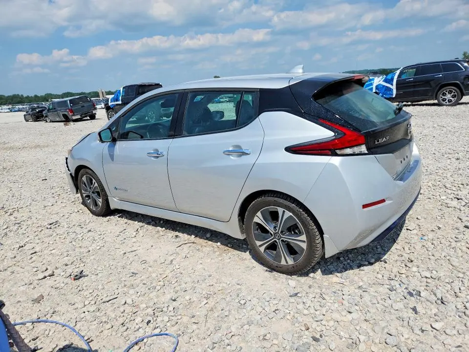 2019 NISSAN LEAF SL  