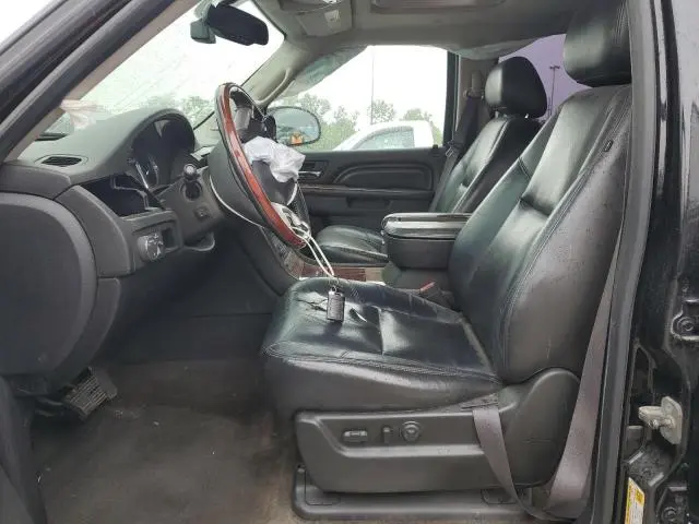 2011 CADILLAC ESCALADE ESV LUXURY  