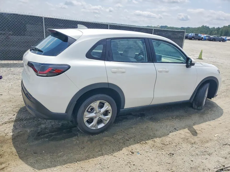 2023 HONDA HR-V LX  