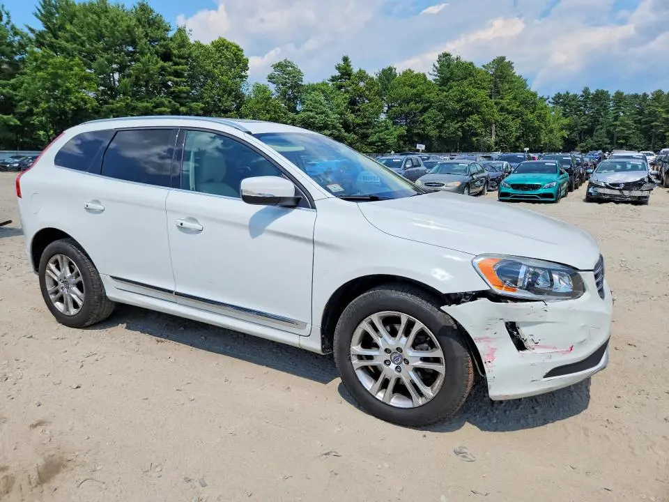 2016 VOLVO XC60 T5 PREMIER  